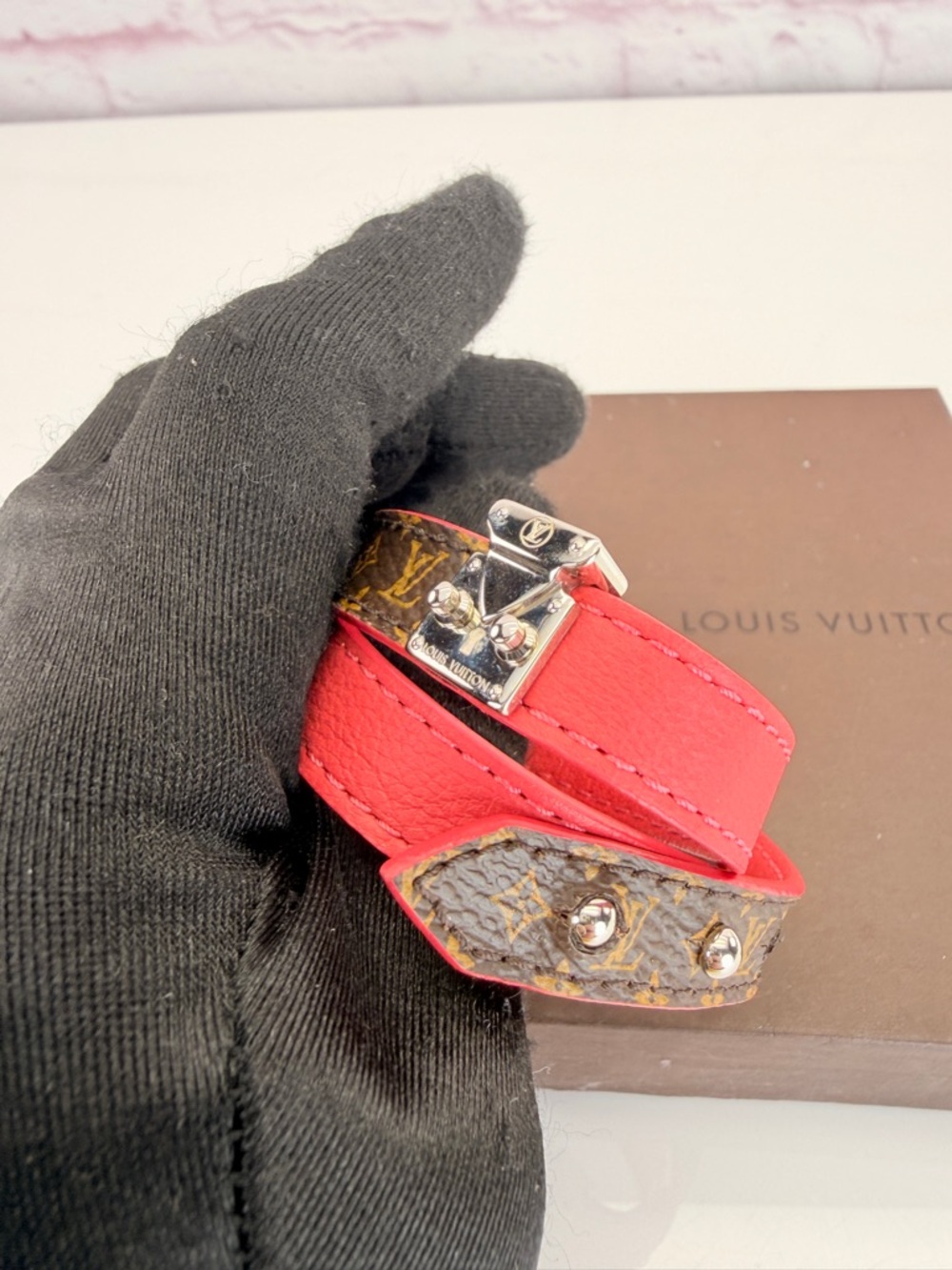 Louis Vuitton Bicolor Monogram Canvas Lockit Double Wrap Bracelet 17 - Picture 5 of 12